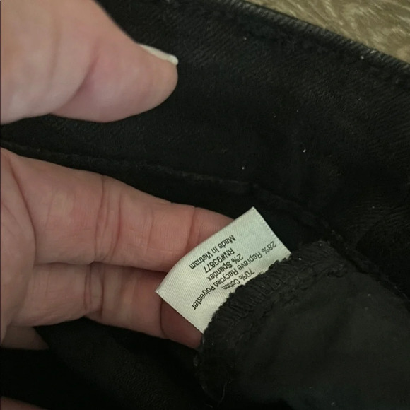 St. John’s Bay Chic Black Skinny Jeans Tall 12L - Picture 4 of 9